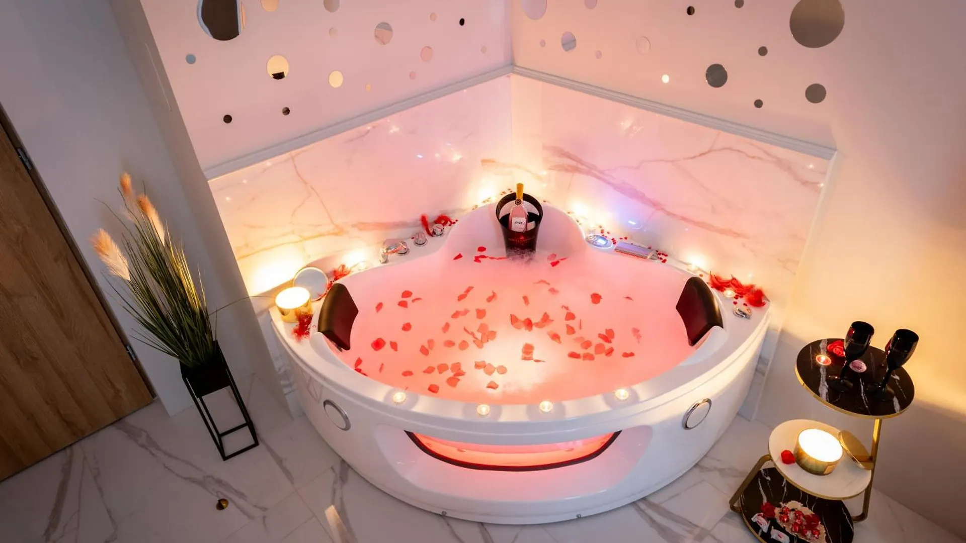 Jacuzzi Berka Apartamenty Krakow Poland