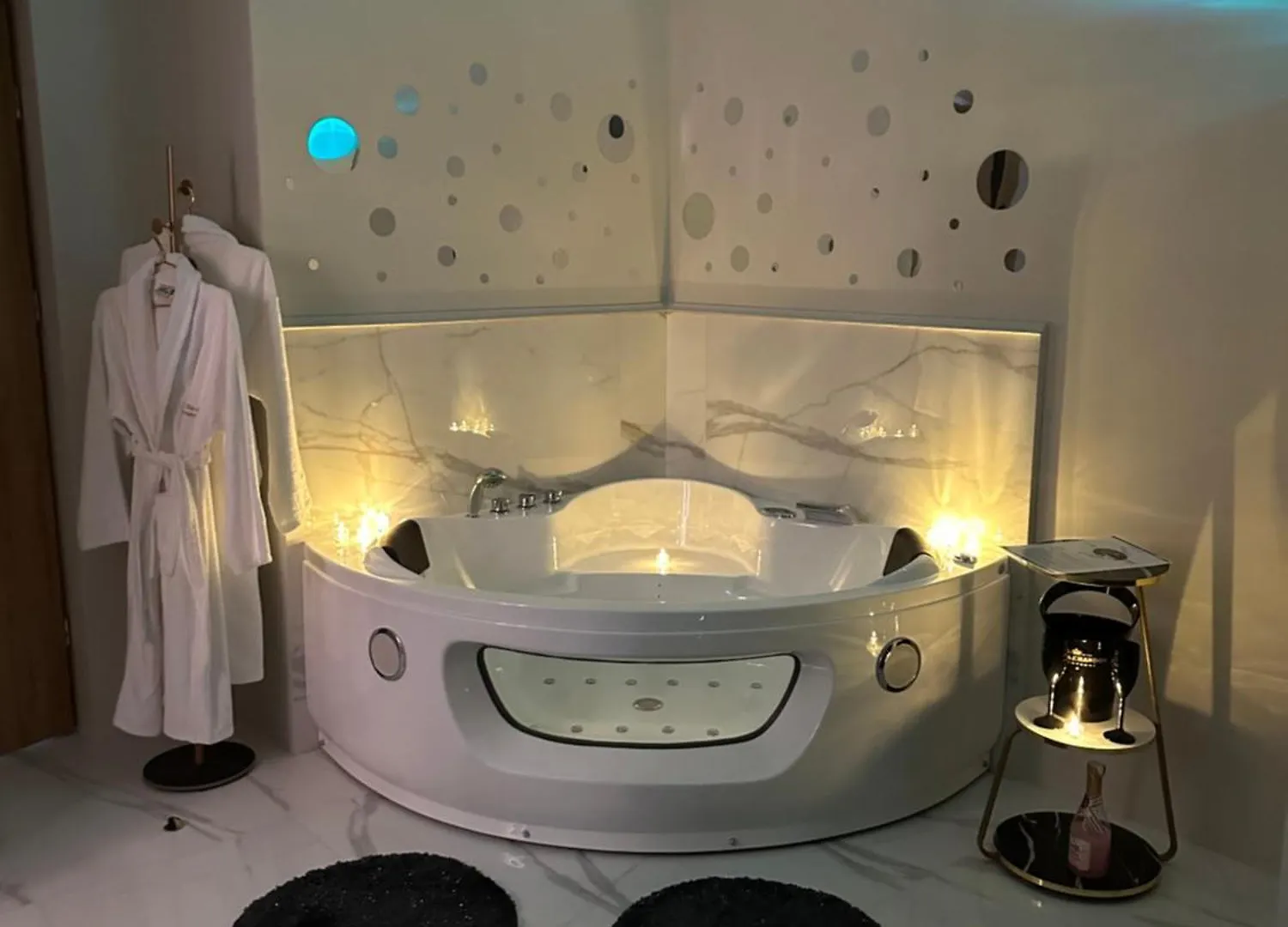 Jacuzzi Berka Apartamenty Krakow 0*,  Poland