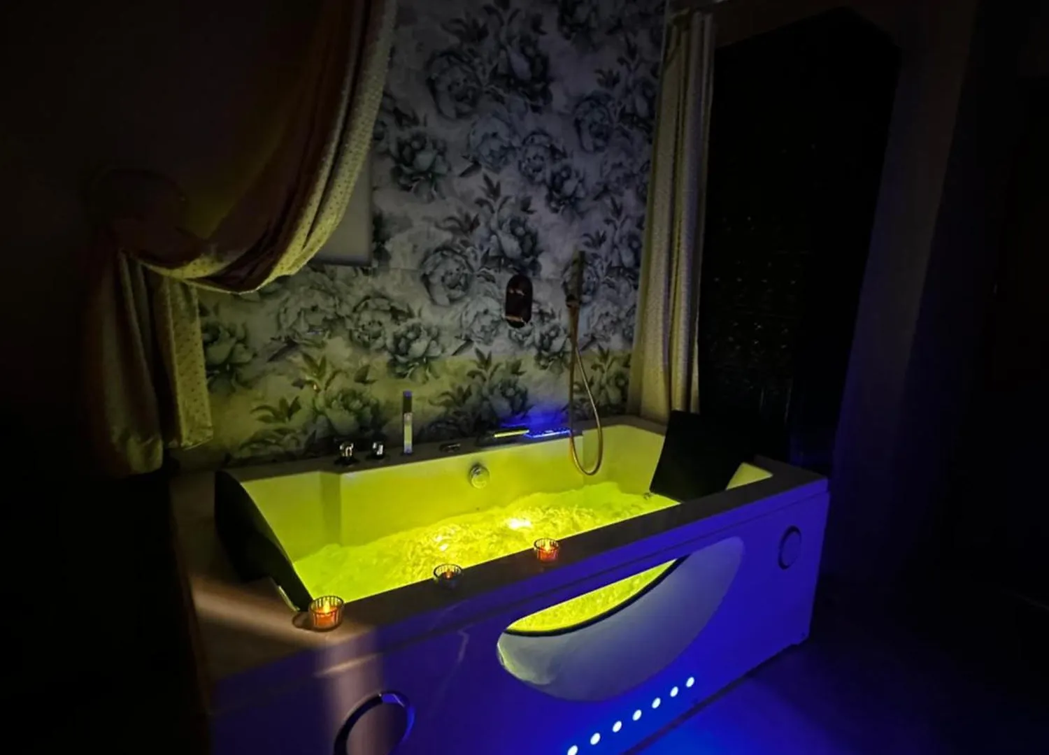 Apartment Jacuzzi Berka Apartamenty Krakow
