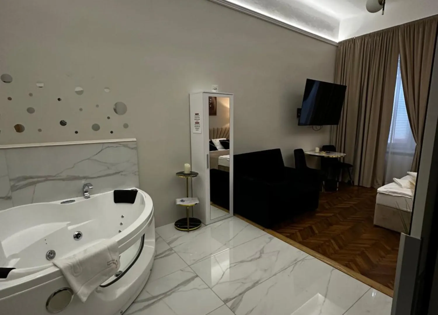 Apartment Jacuzzi Berka Apartamenty Krakow